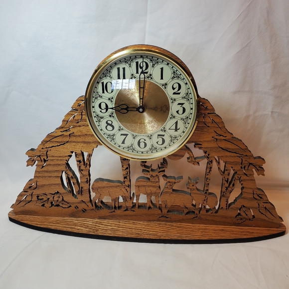 Wooden Hand Carved Vintage Deer Mantle Shelf Clock Quartz Movement